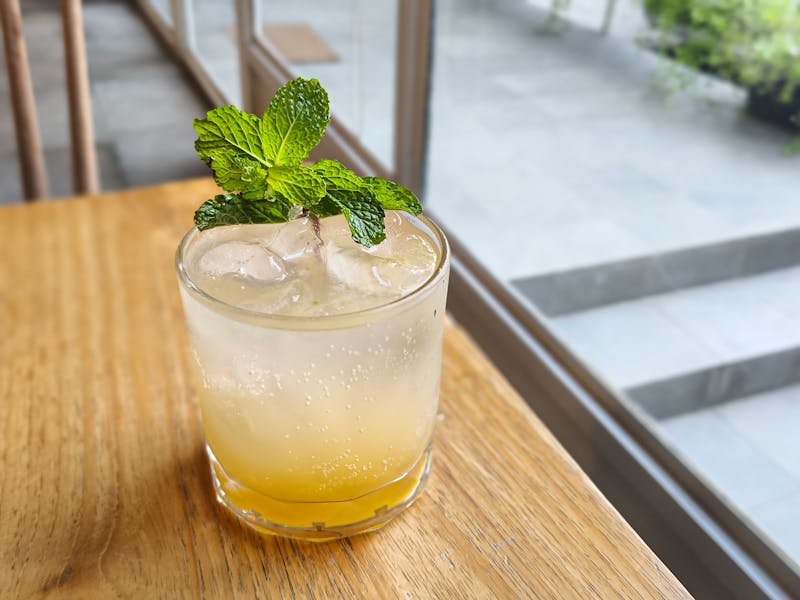 Fresh lemonade drink